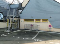 PMR Complexe auguste Dalibard - 2 places de stationnement handicapé (parking intérieur) 