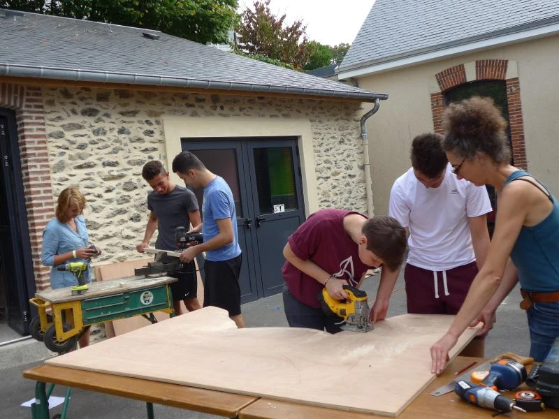 INSCRIPTIONS AUX CHANTIERS ARGENT DE POCHE POUR LES VACANCES D'AVRIL ET D'ÉTÉ